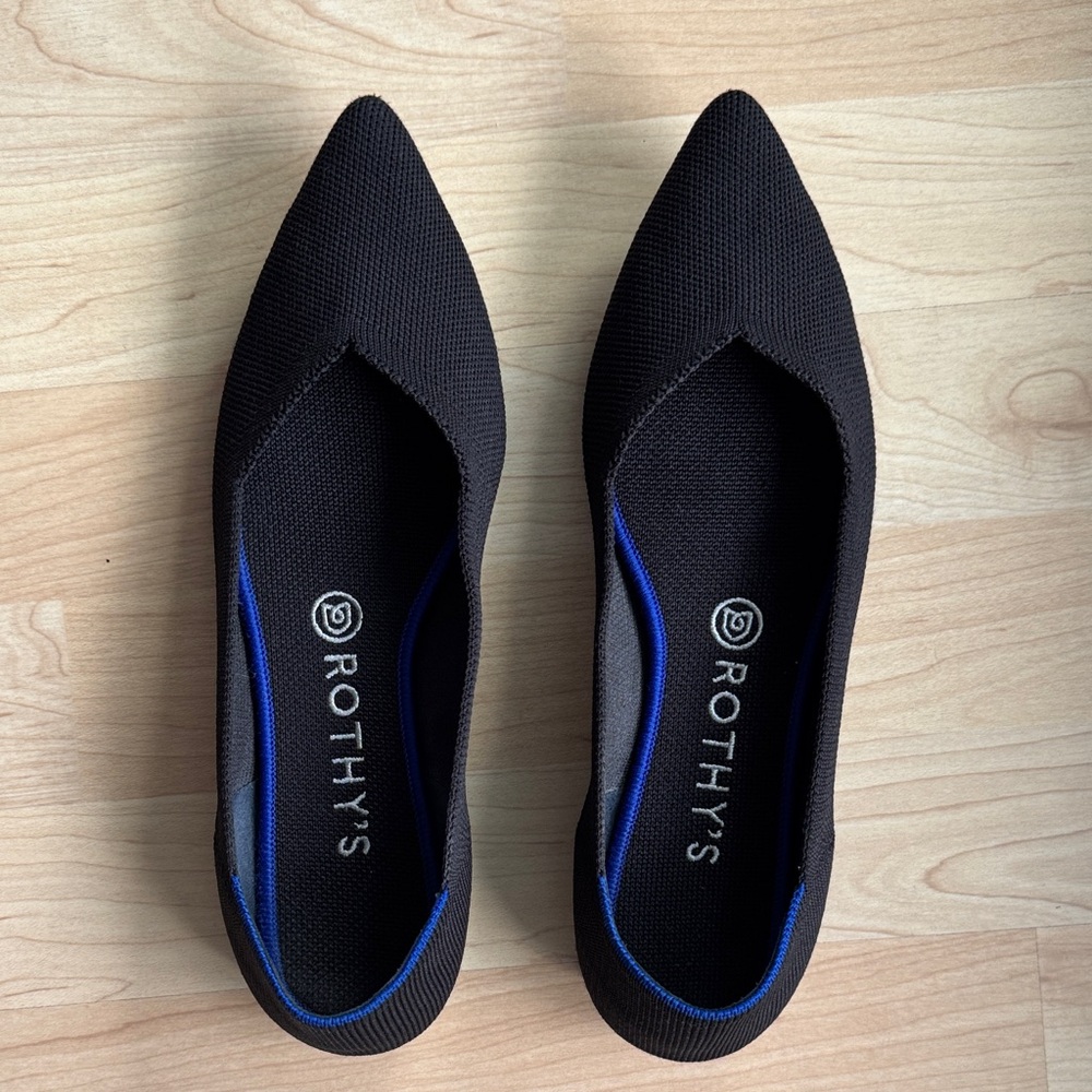 Rothy's Women's Black and Blue Flats